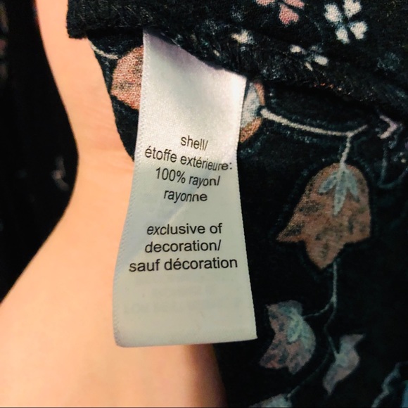 Maurice’s plus size black floral top - Picture 7 of 7